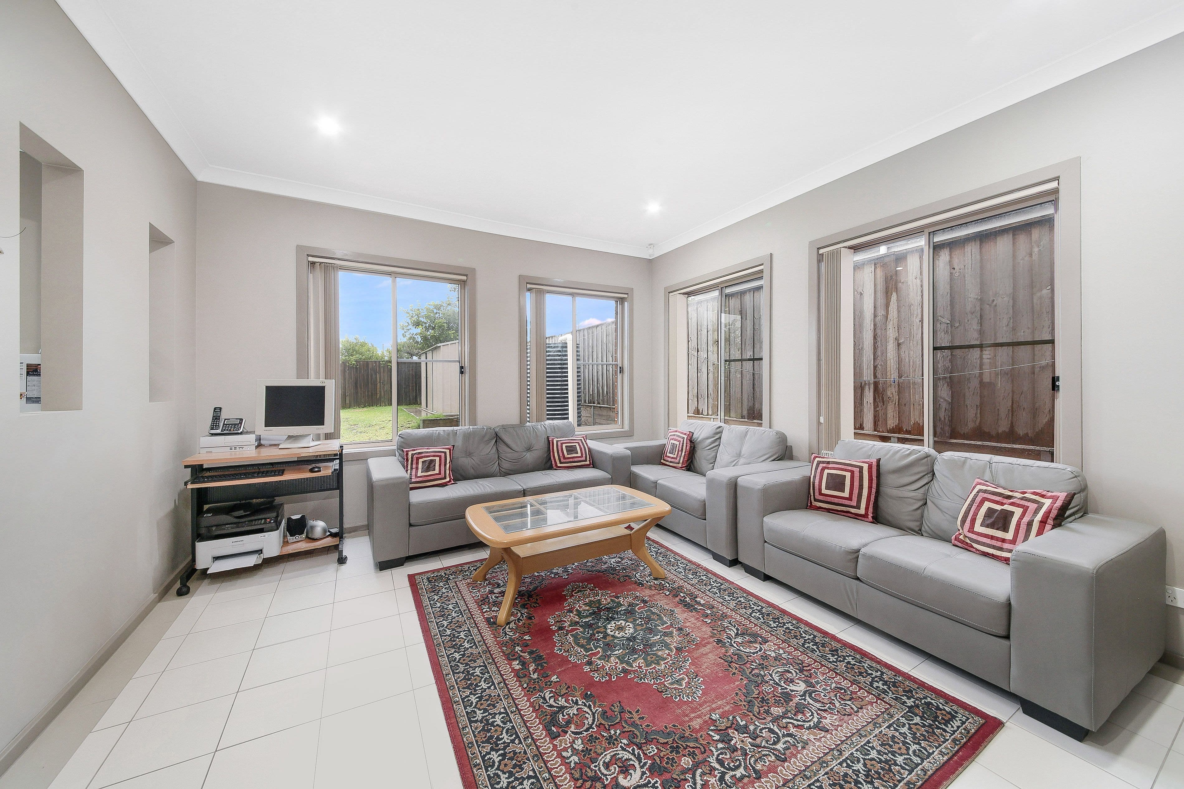 75 Jones Avenue, Potts Hill NSW 2143, Potts Hill - Thumbnail 4