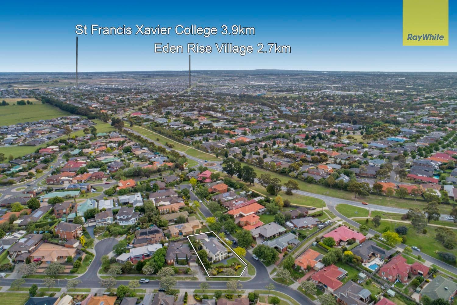 1 Brent Close, Berwick VIC 3806, Berwick - Thumbnail 3