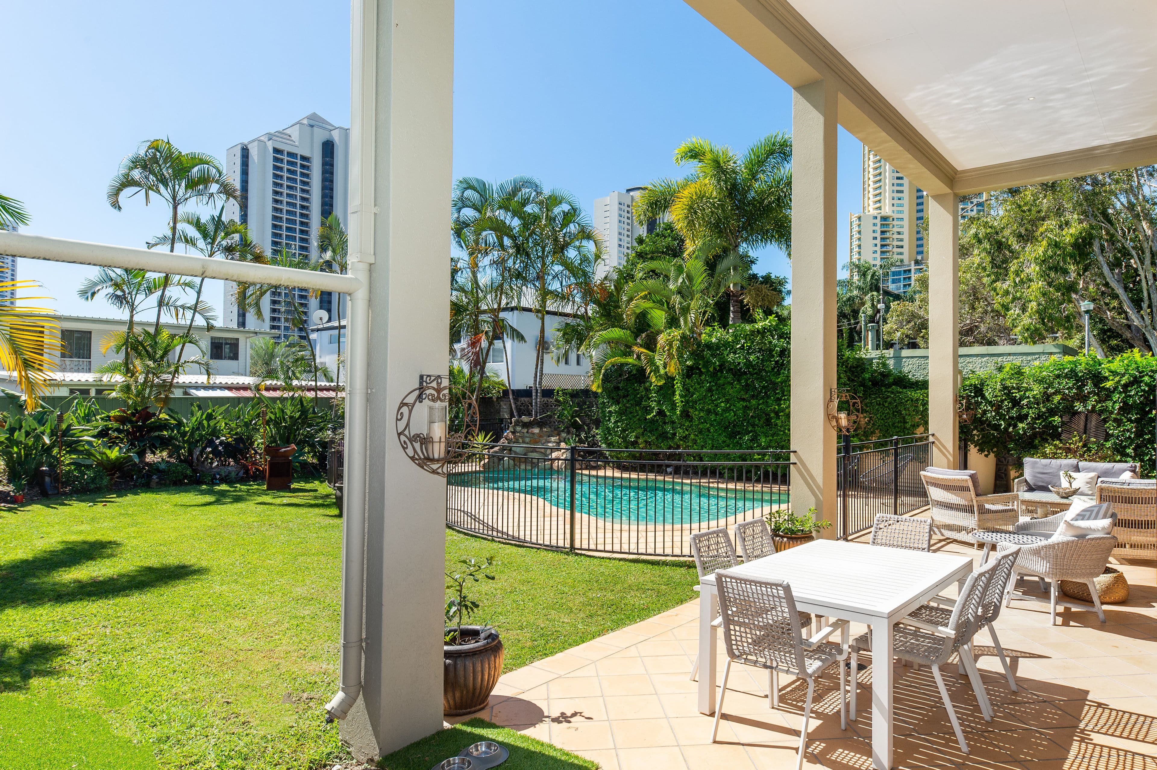 21 Blondell Avenue, Surfers Paradise QLD 4217, Surfers Paradise - Thumbnail 2