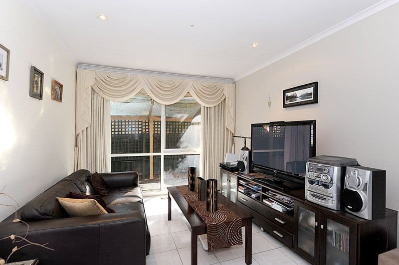 5 Bellfield Drive, LYSTERFIELD VIC 3156, Lysterfield - Thumbnail 4
