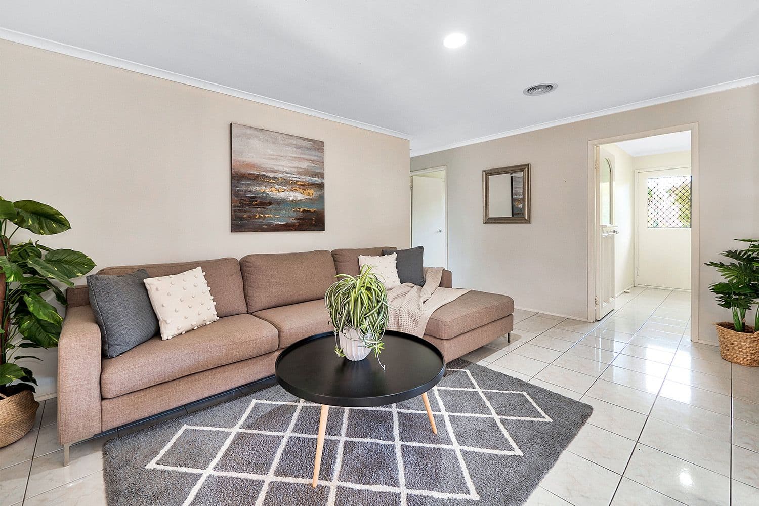 14 Glenleigh Court, Cranbourne North VIC 3977, Cranbourne North - Thumbnail 2
