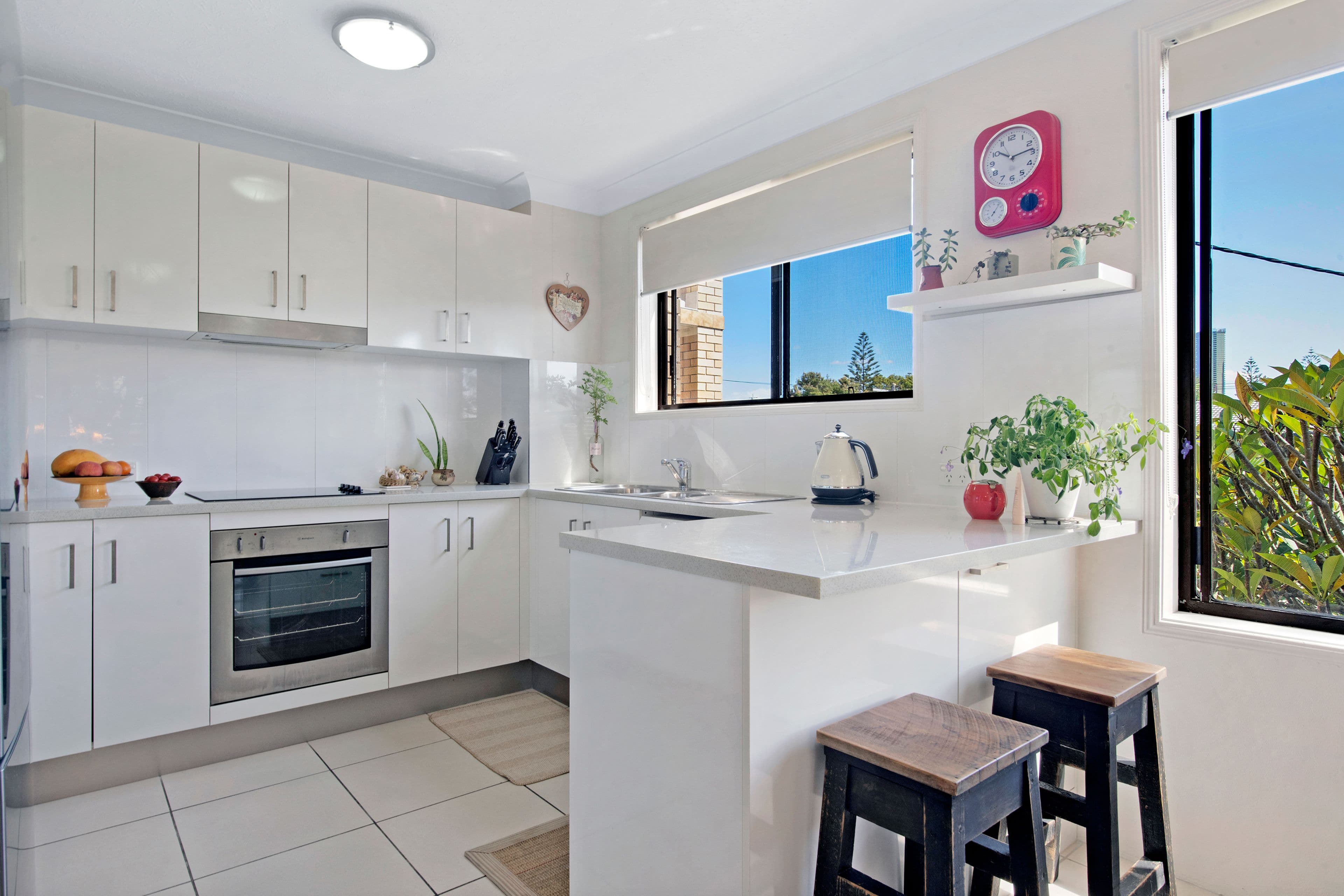 28 Dudley Street, Mermaid Beach QLD 4218, Mermaid Beach - Thumbnail 5