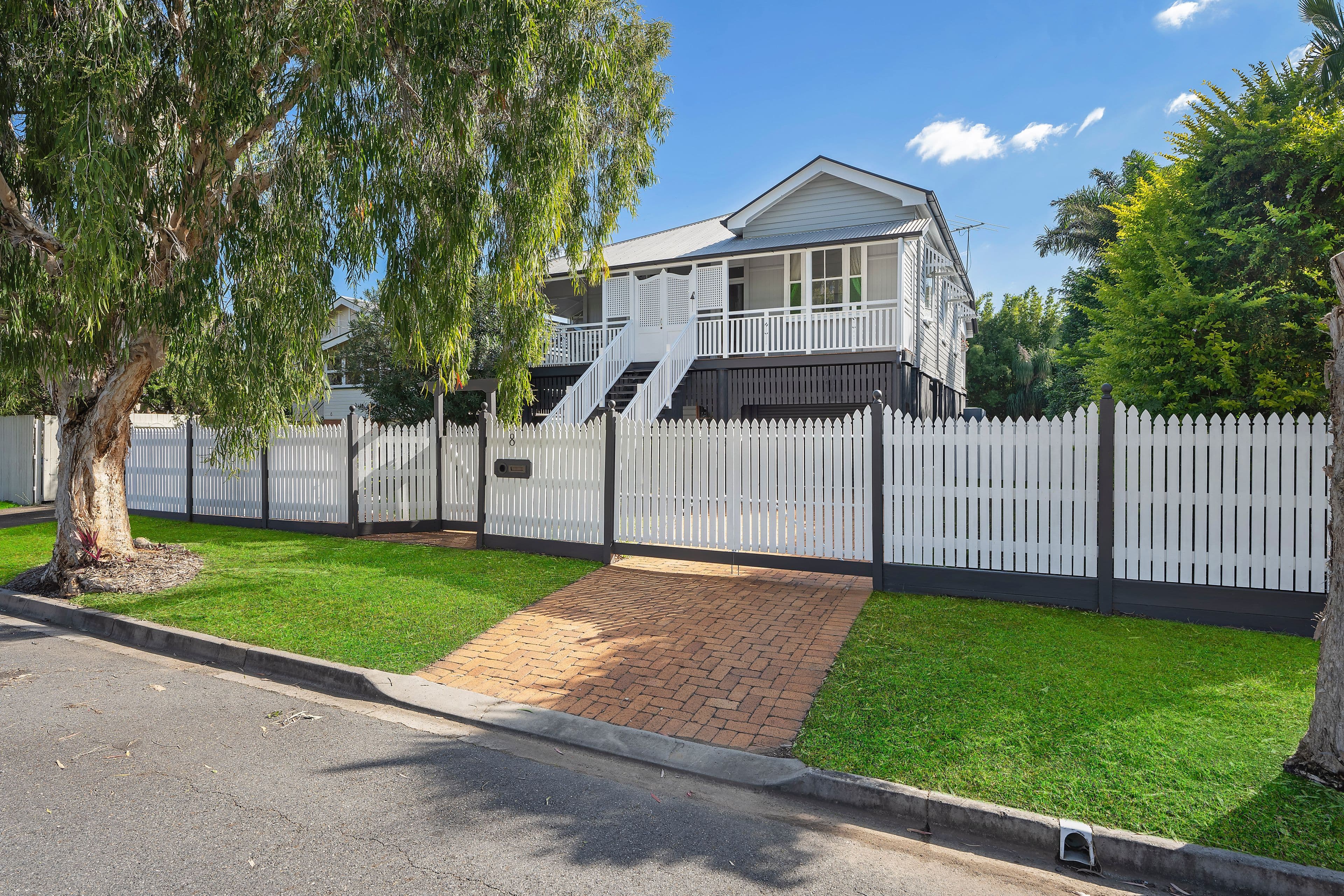 8 Erskine Avenue, Kedron QLD 4031, Kedron - Image 1