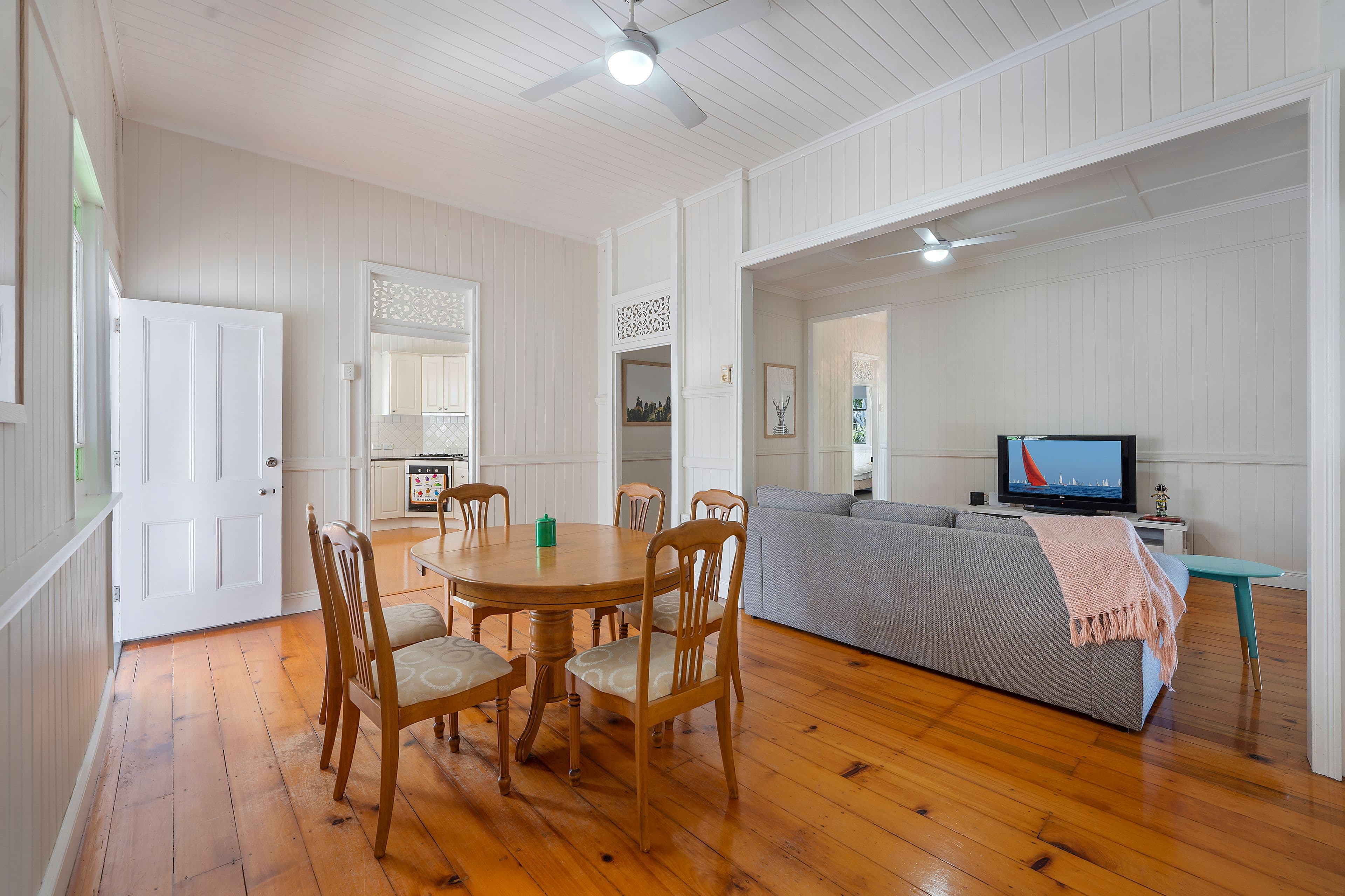 8 Erskine Avenue, Kedron QLD 4031, Kedron - Thumbnail 4