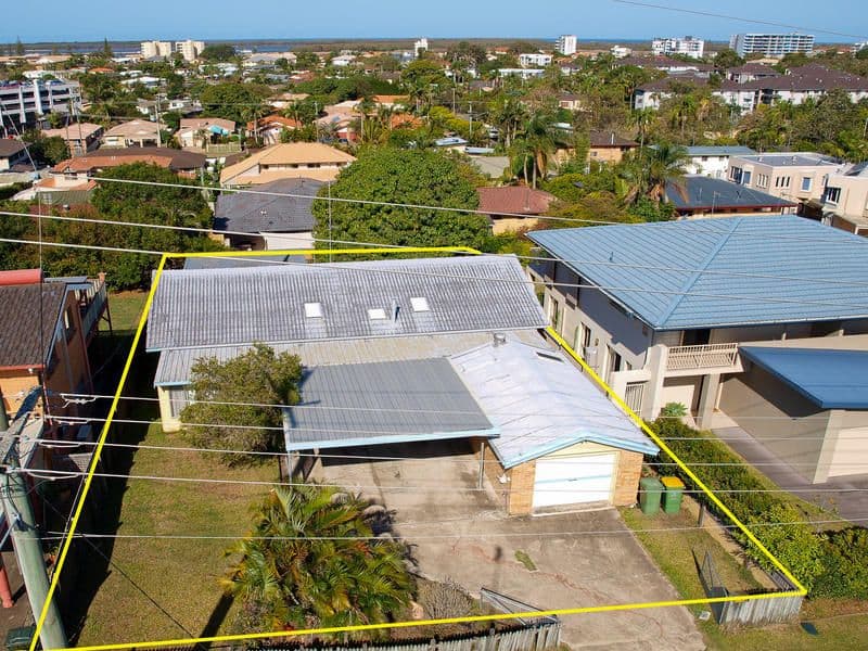 17 Ashbourne Terrace, BIGGERA WATERS QLD 4216, Biggera Waters - Thumbnail 2