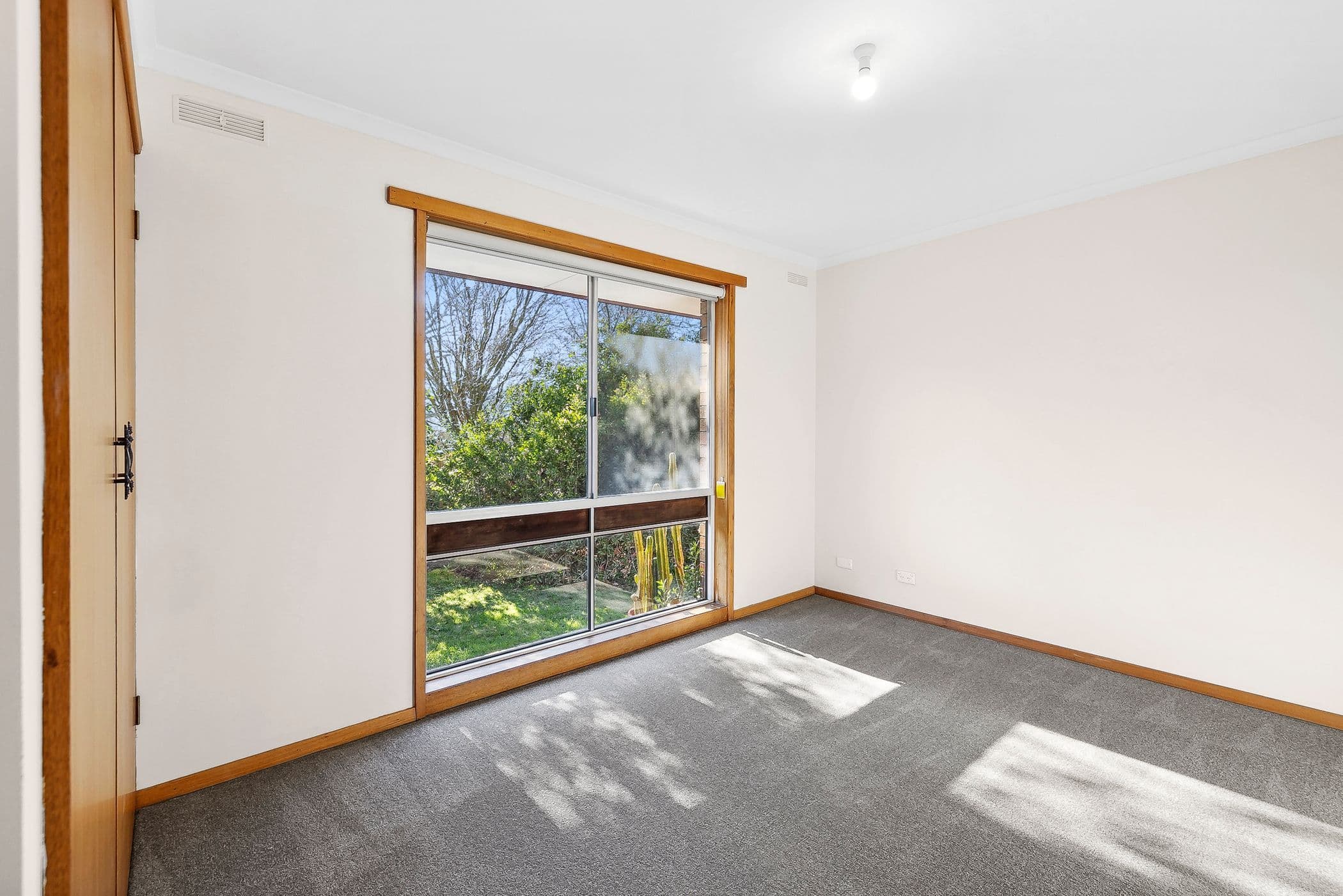 33 Lawrence Street, Beaufort VIC 3373, Beaufort - Thumbnail 6