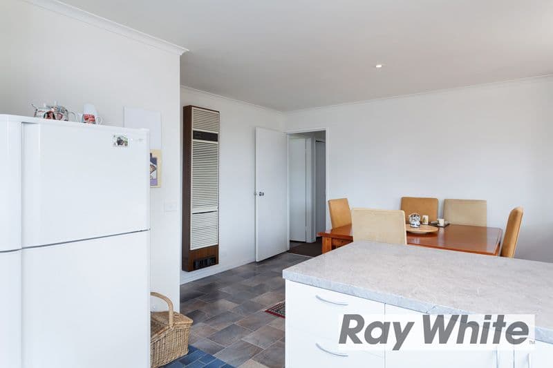 82 Pembroke Drive, SOMERVILLE VIC 3912, Somerville - Thumbnail 4
