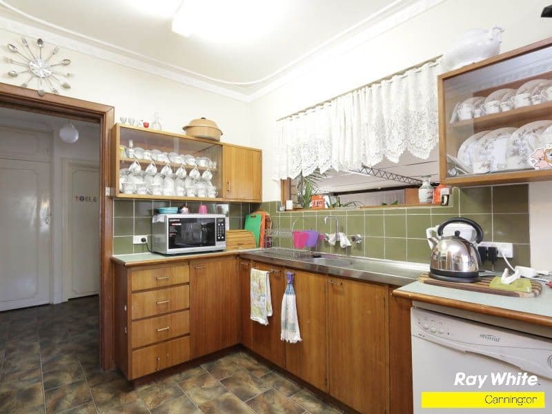 18 Naree Road, WILSON WA 6107, Wilson - Thumbnail 7
