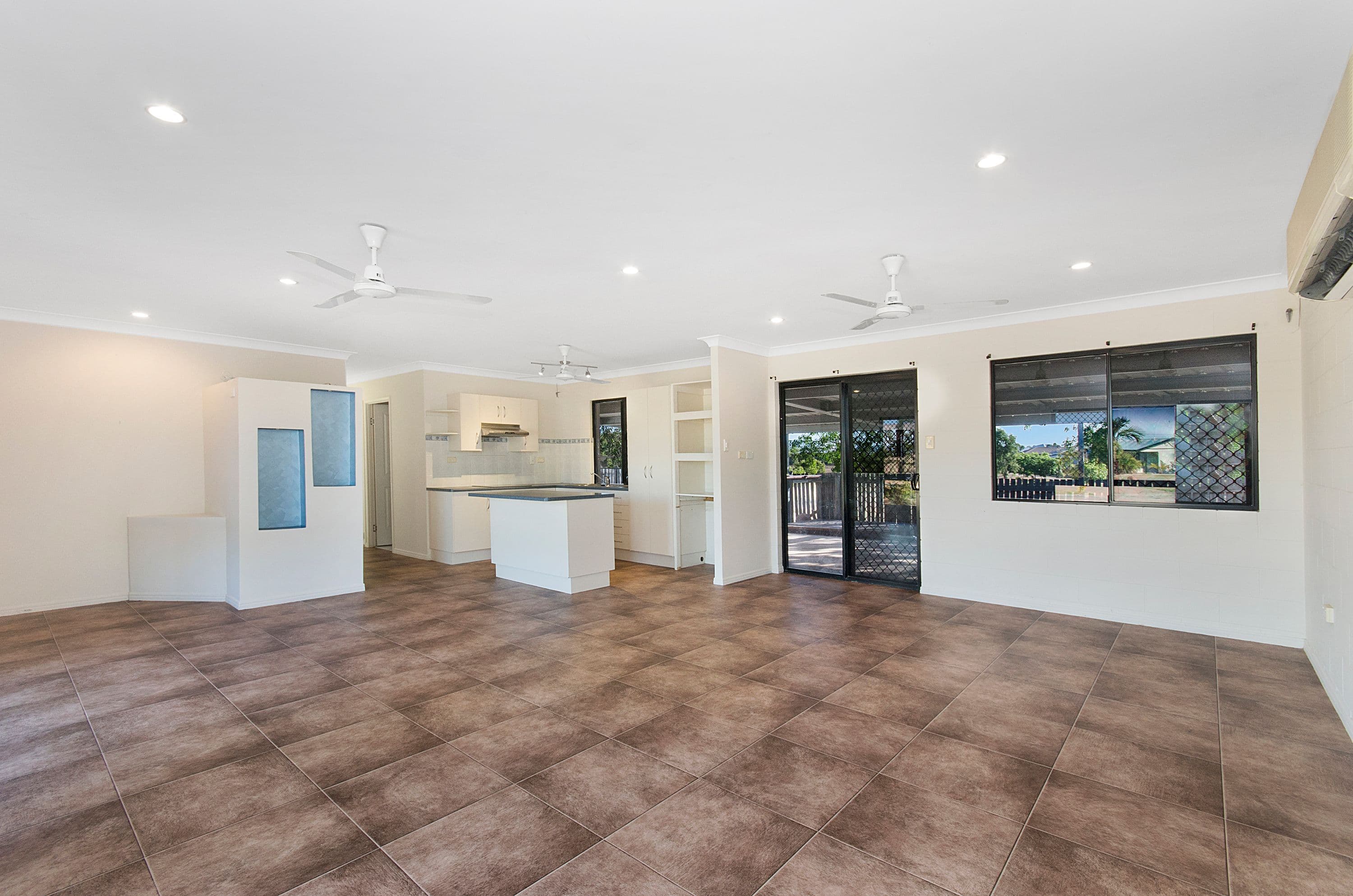 4 Gem Court, Deeragun QLD 4818, Deeragun - Thumbnail 2