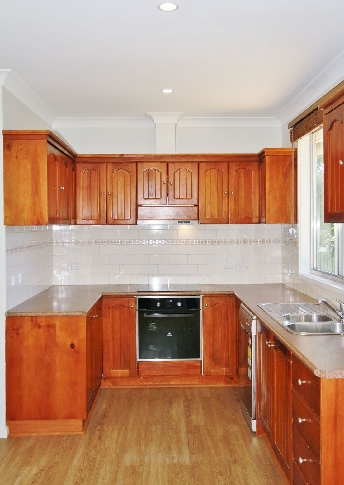 13A Pohlman Street, Heathcote VIC 3523, Heathcote - Thumbnail 2