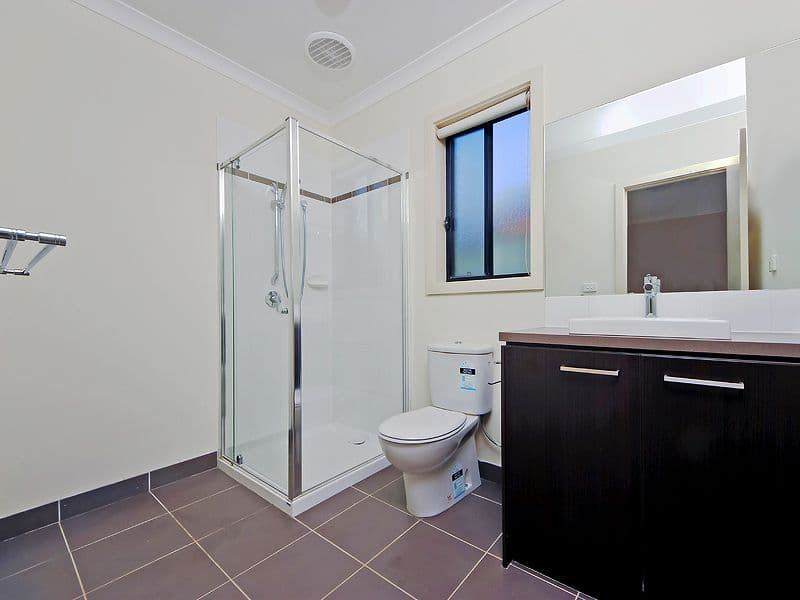 10 Hidden Valley Drive, TARNEIT VIC 3029, Tarneit - Thumbnail 3