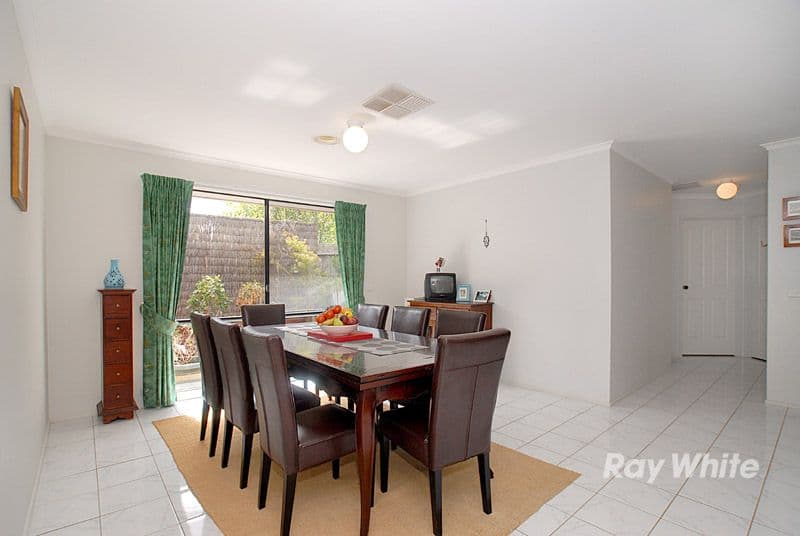 3 Moloney Court, BERWICK VIC 3806, Berwick - Thumbnail 3