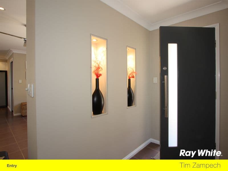 20 Mungala Street, HOPE ISLAND QLD 4212, Hope Island - Thumbnail 2
