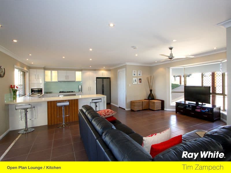 20 Mungala Street, HOPE ISLAND QLD 4212, Hope Island - Thumbnail 3