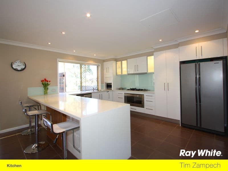 20 Mungala Street, HOPE ISLAND QLD 4212, Hope Island - Thumbnail 5