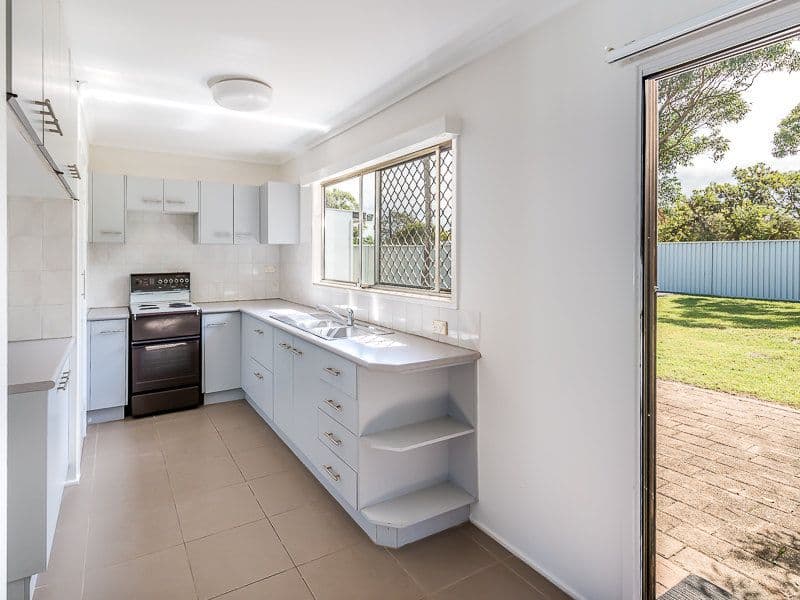 26 Jacaranda Avenue, Hollywell QLD 4216, Hollywell - Thumbnail 4