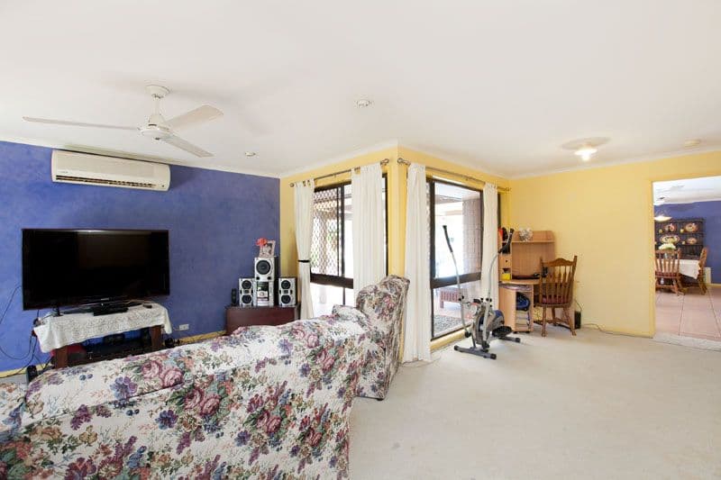 10 Dorking Court, ALEXANDRA HILLS QLD 4161, Alexandra Hills - Thumbnail 2