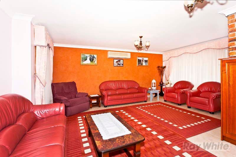 13  Albany Close, WAKELEY NSW 2176, Wakeley - Thumbnail 2
