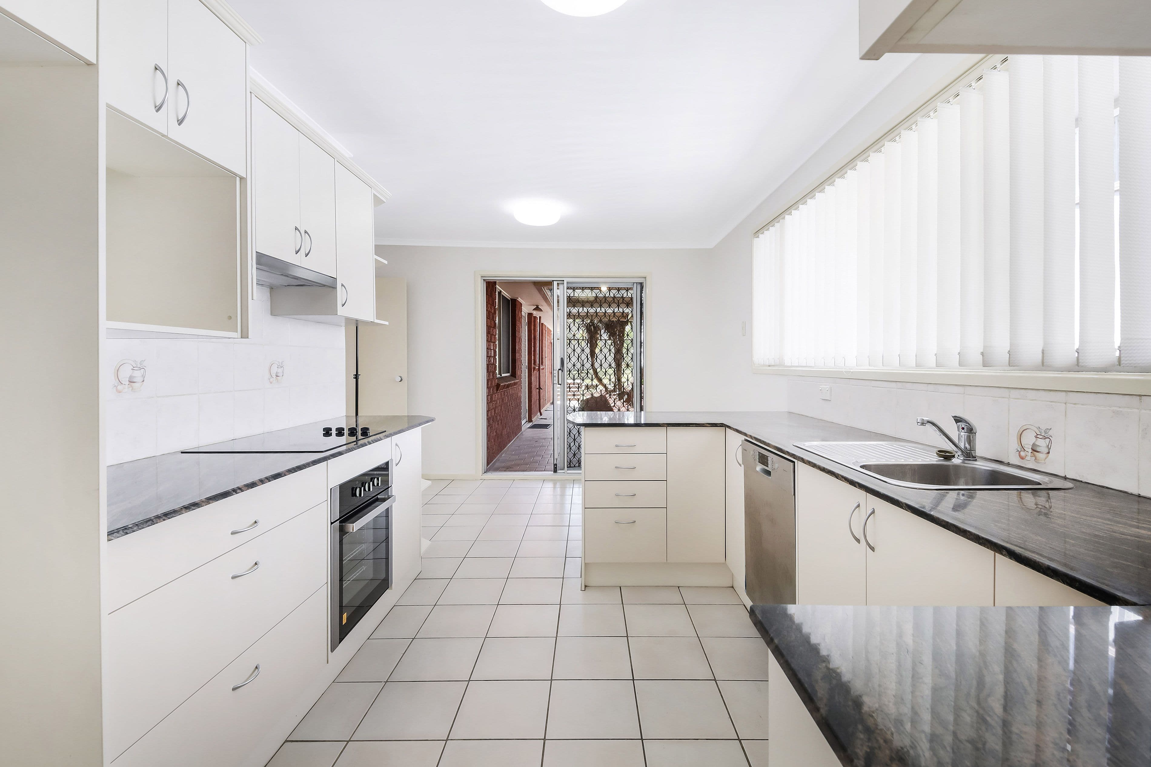 42 Broad Street, Bass Hill - Thumbnail 4