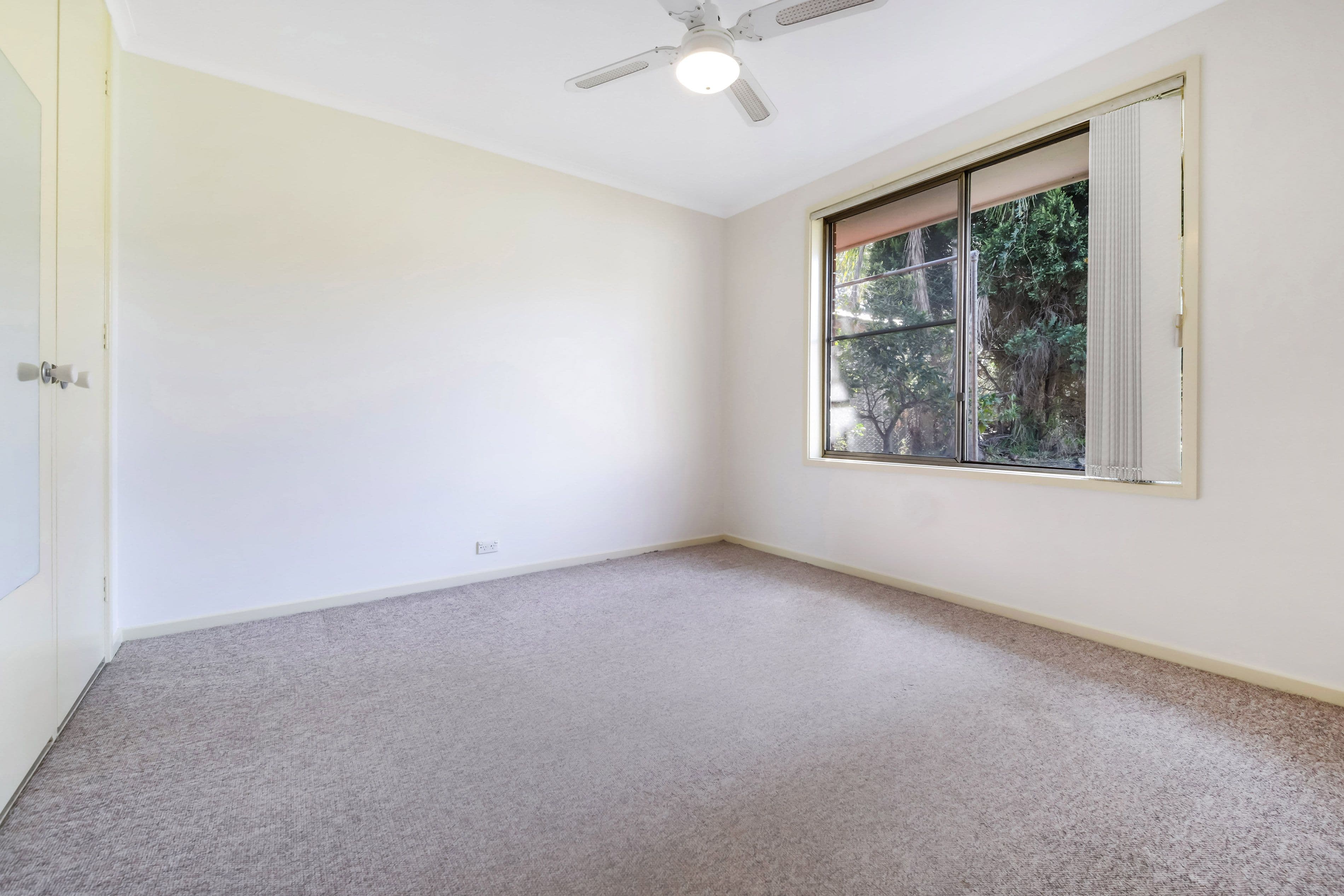 42 Broad Street, Bass Hill - Thumbnail 7