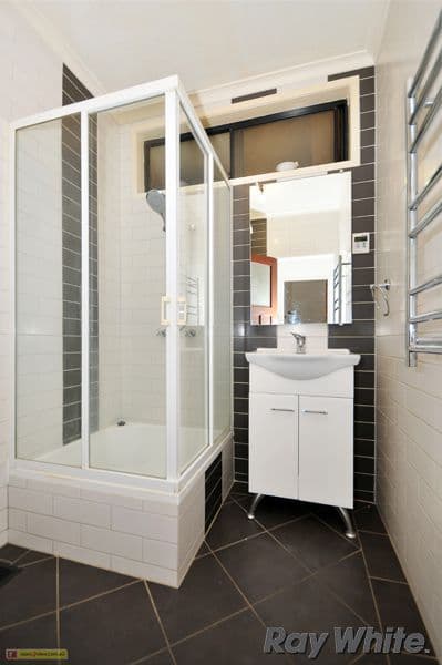 17 Gymea Street, NARRABUNDAH ACT 2604, Narrabundah - Thumbnail 7