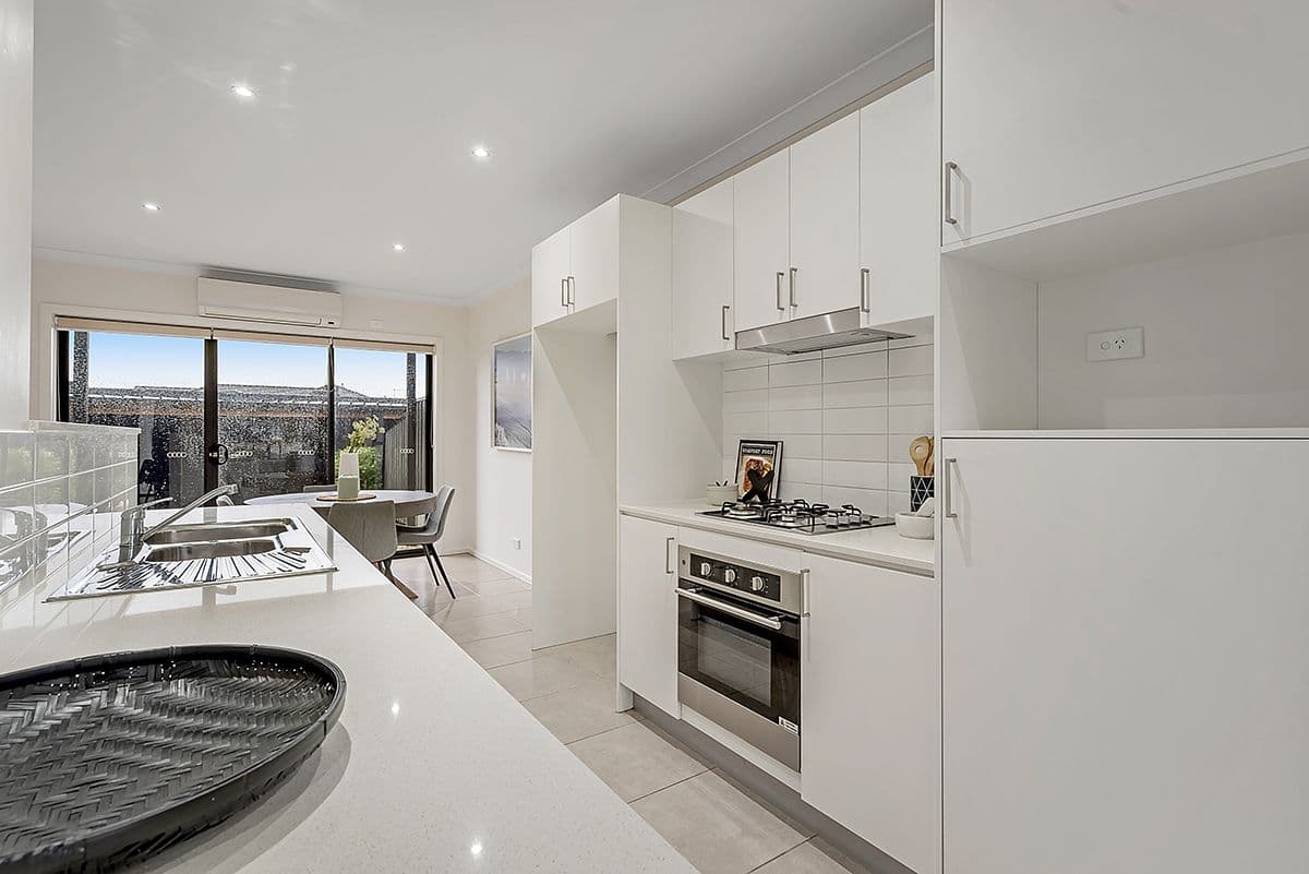 82 Baronial Way, Craigieburn VIC 3064, Craigieburn - Thumbnail 4