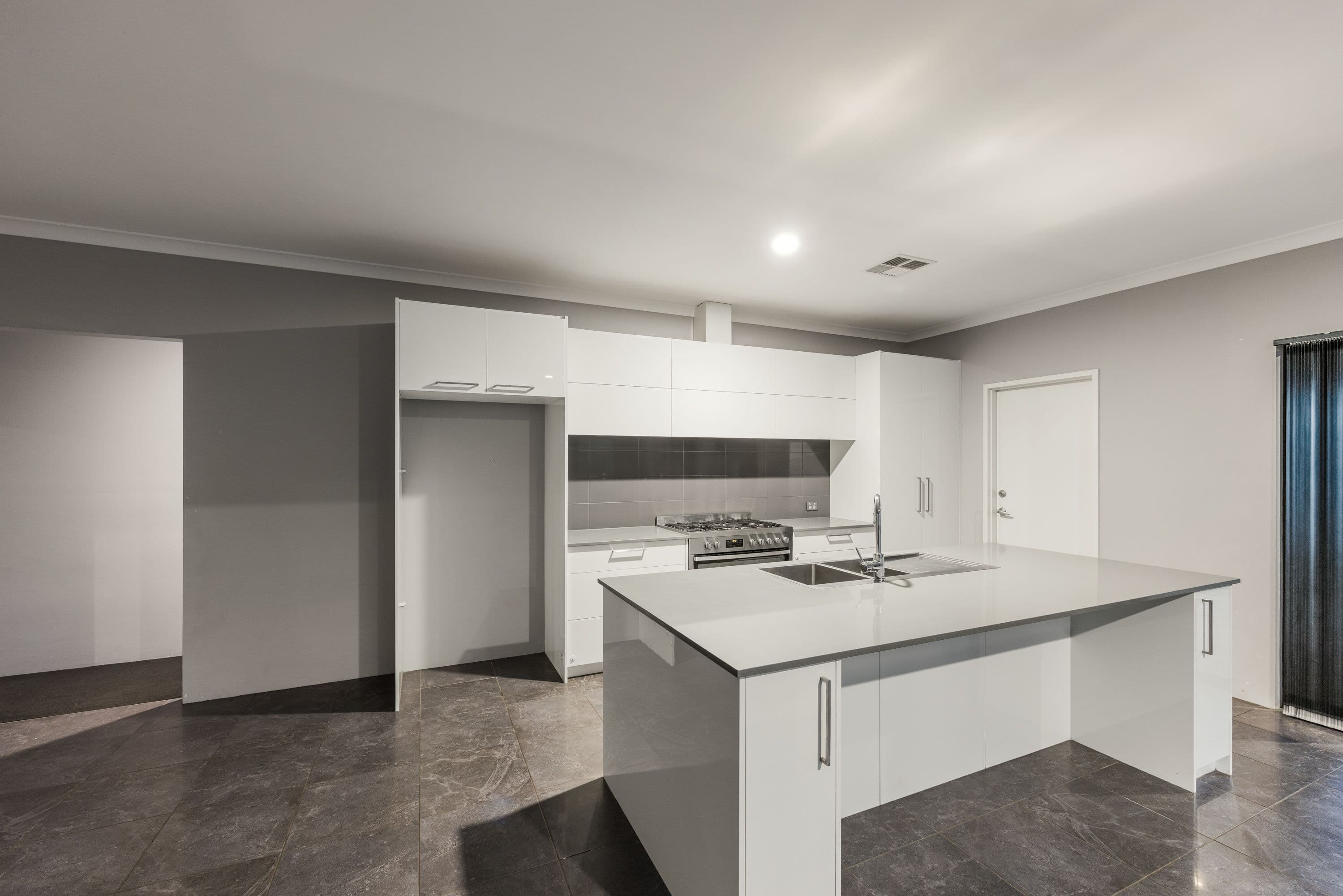 30 Silverthrone Road, Haynes WA 6112, Haynes - Thumbnail 8