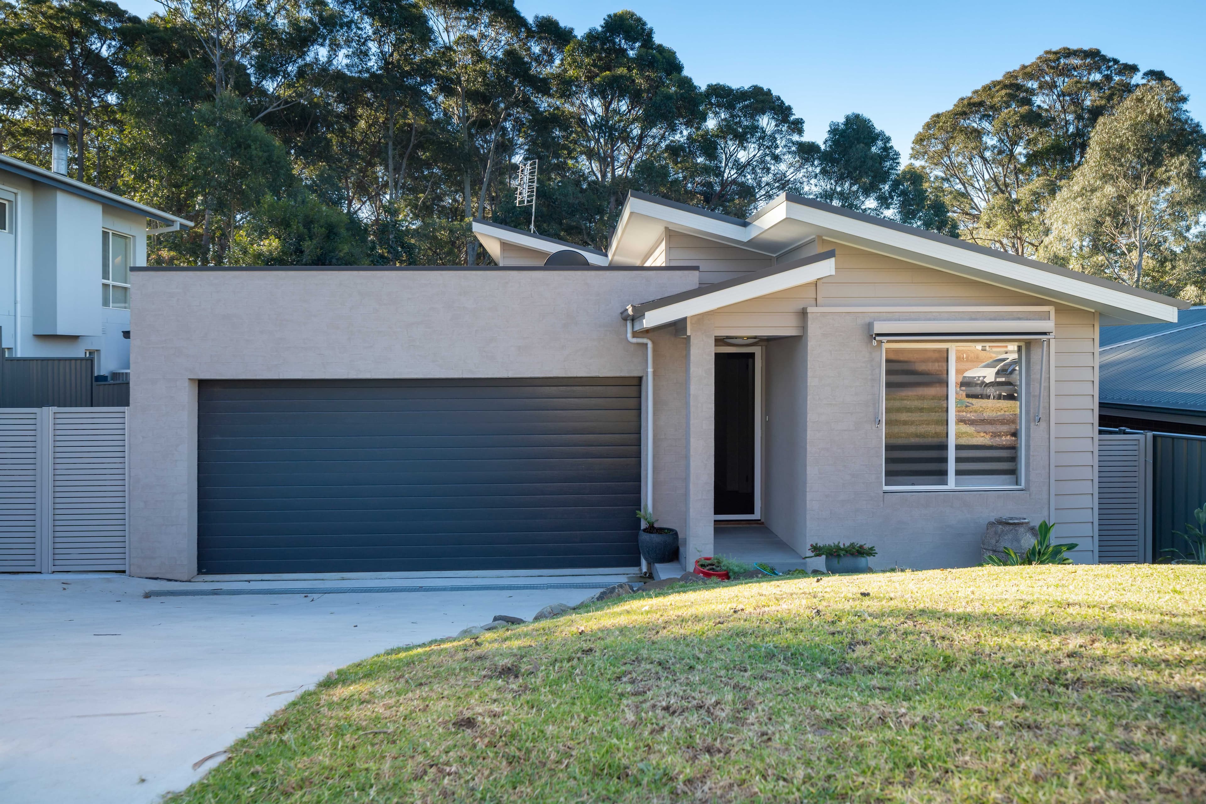 11 Litchfield Crescent, Long Beach - Image 1