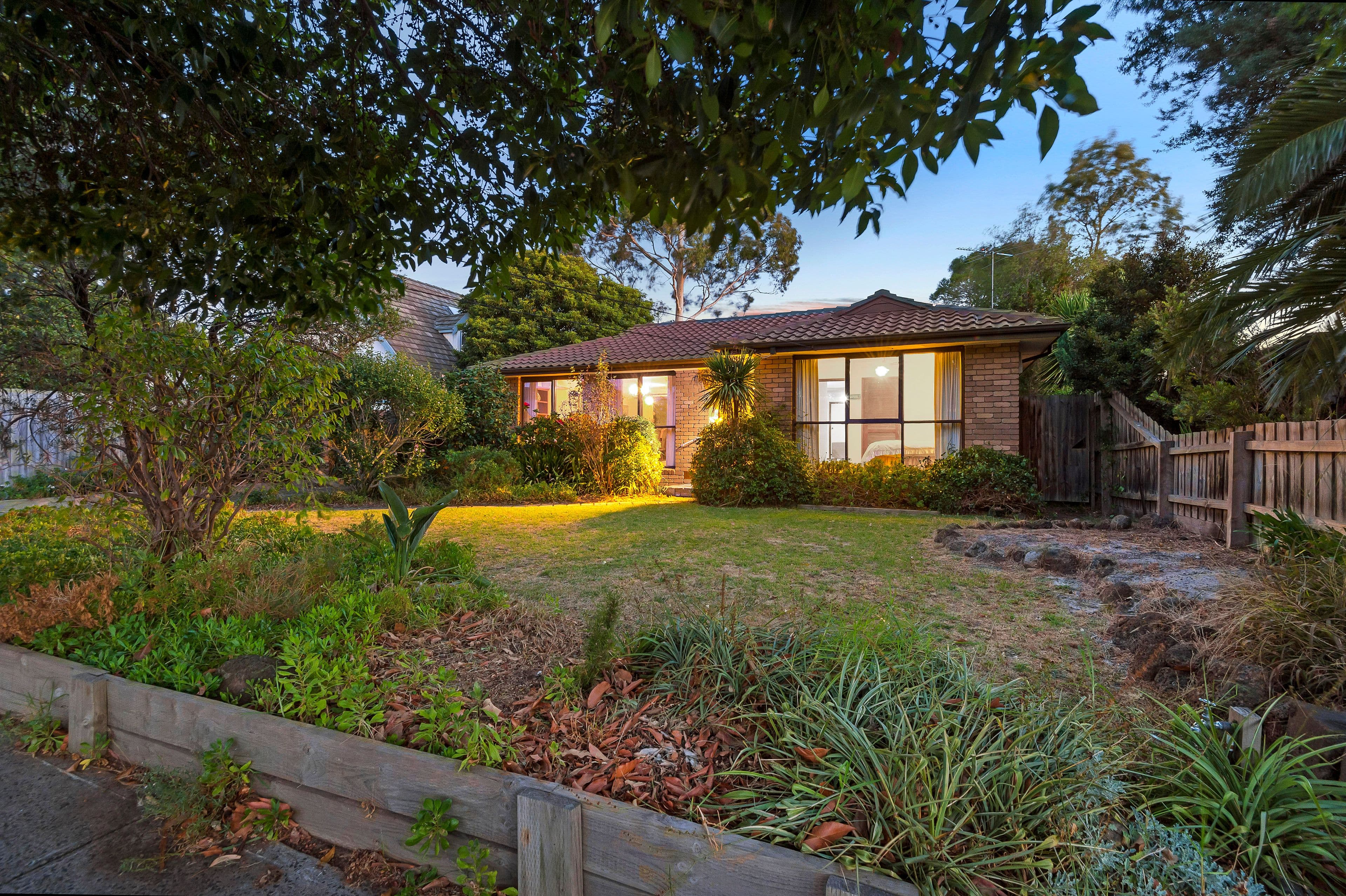 28 Grimwade Crescent, Frankston VIC 3199, Frankston - Image 1