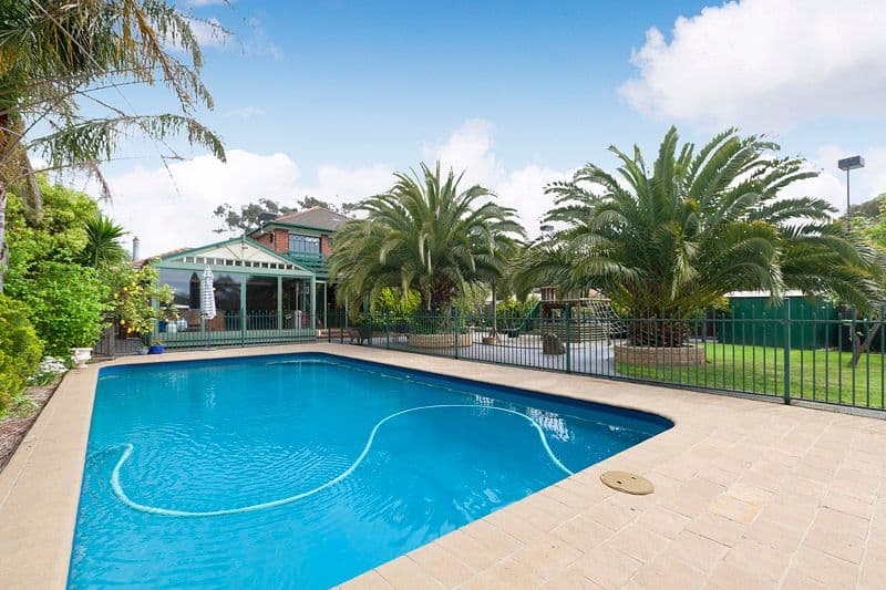5 Caruana Drive, DINGLEY VILLAGE VIC 3172, Dingley Village - Thumbnail 2