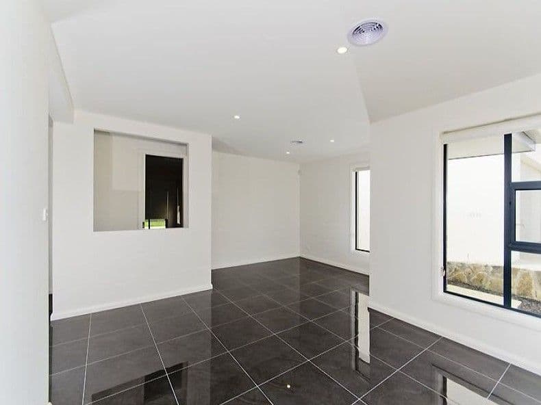 4 Maranunga Crescent, Crace ACT 2911, Crace - Thumbnail 4