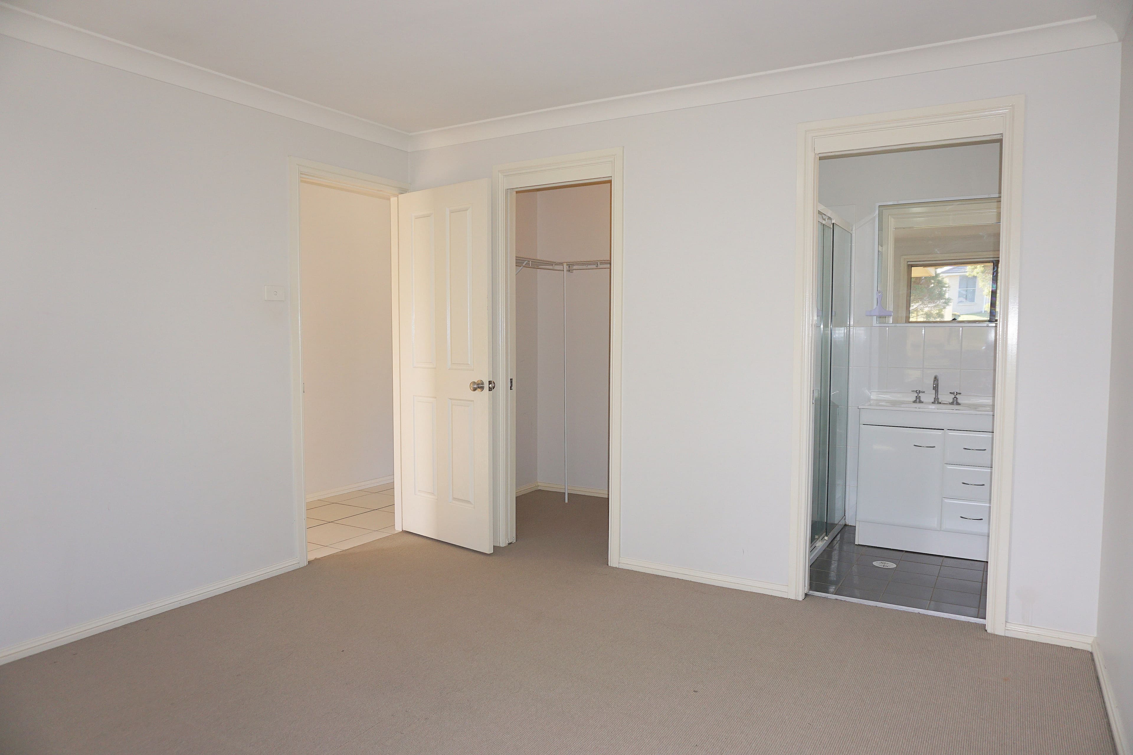 2/10 Pioneer Road, Singleton NSW 2330, Singleton - Thumbnail 3