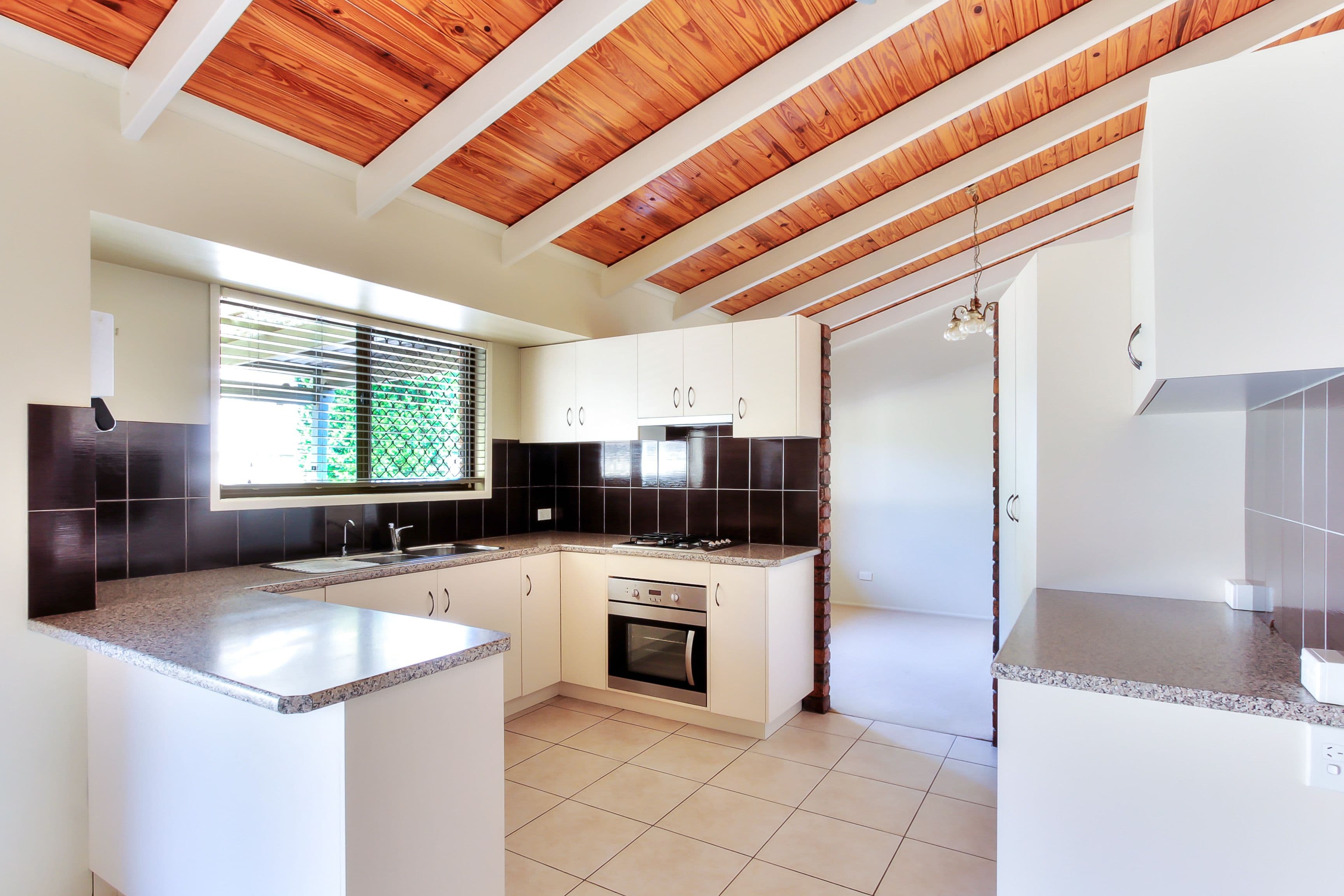 13 Grampian Court, Rochedale South QLD 4123, Rochedale South - Thumbnail 4