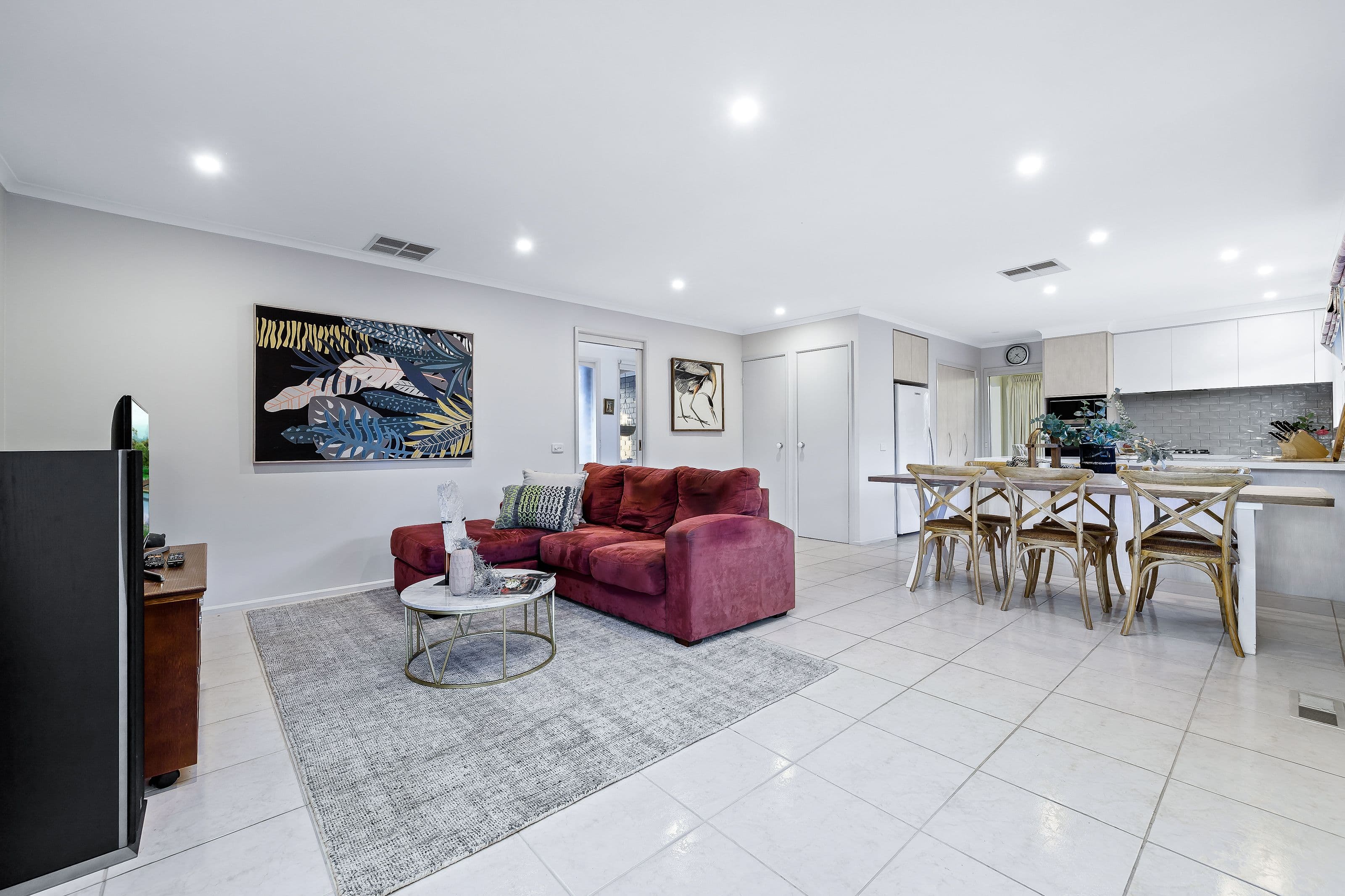 3 Gauntlet Avenue, Glen Waverley VIC 3150, Glen Waverley - Thumbnail 4