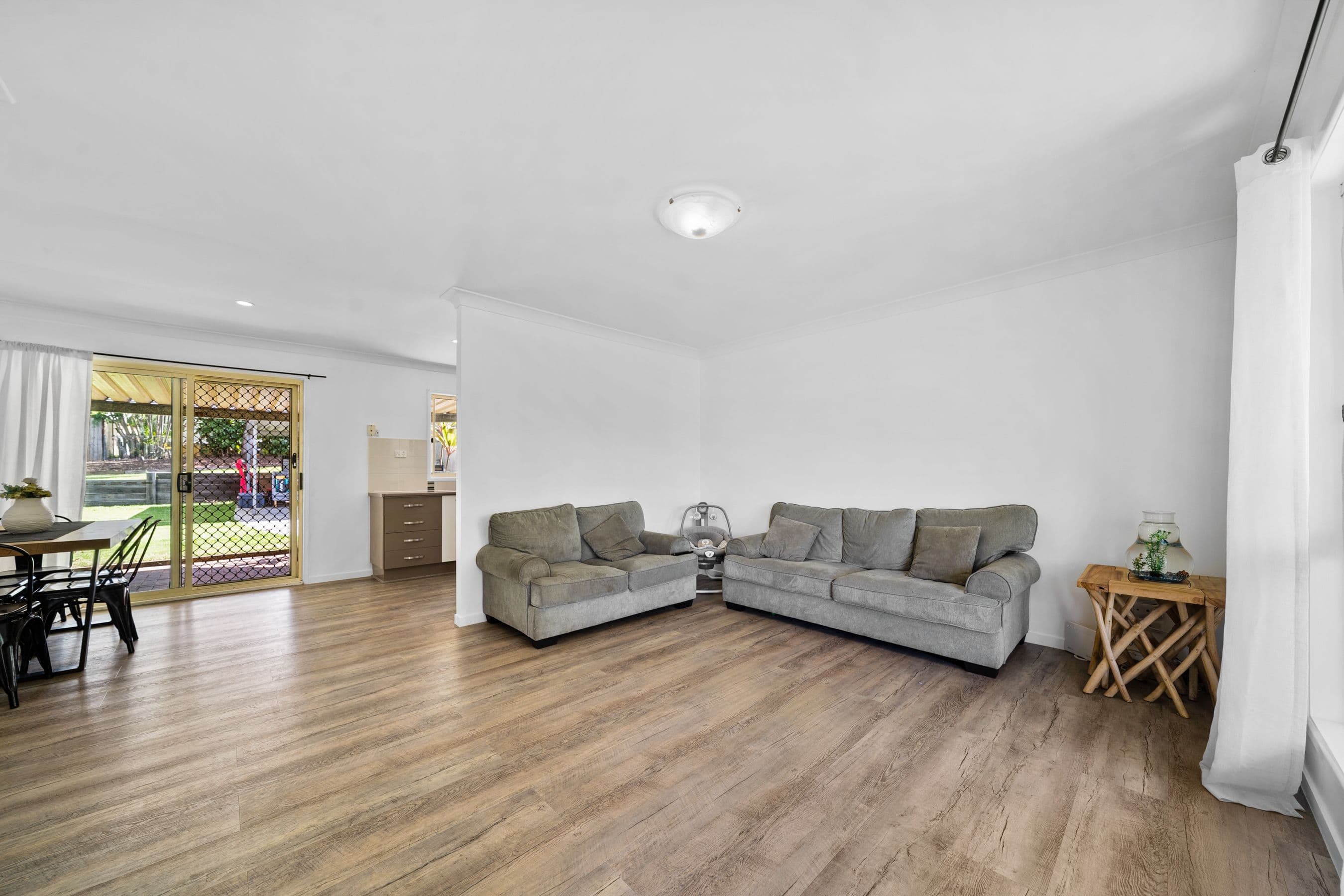 13 Ponderosa Street, Hillcrest QLD 4118, Hillcrest - Thumbnail 4