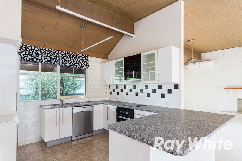 92 Creswell Street, CRIB POINT VIC 3919, Crib Point - Thumbnail 2
