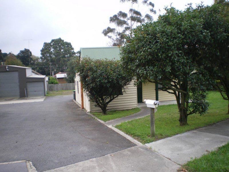 14 Roseneath Street, TRARALGON VIC 3844, Traralgon - Thumbnail 3