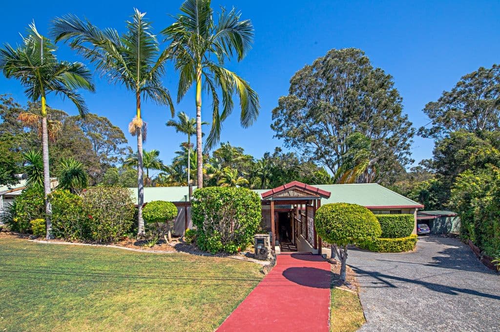 10 Heeterra Court, Elanora QLD 4221, Elanora - Thumbnail 2