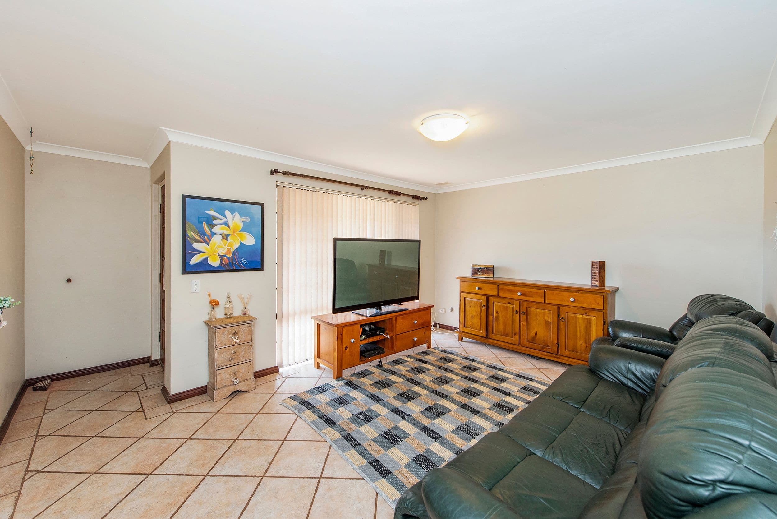 29 Hartland Way, Warnbro WA 6169, Warnbro - Thumbnail 2