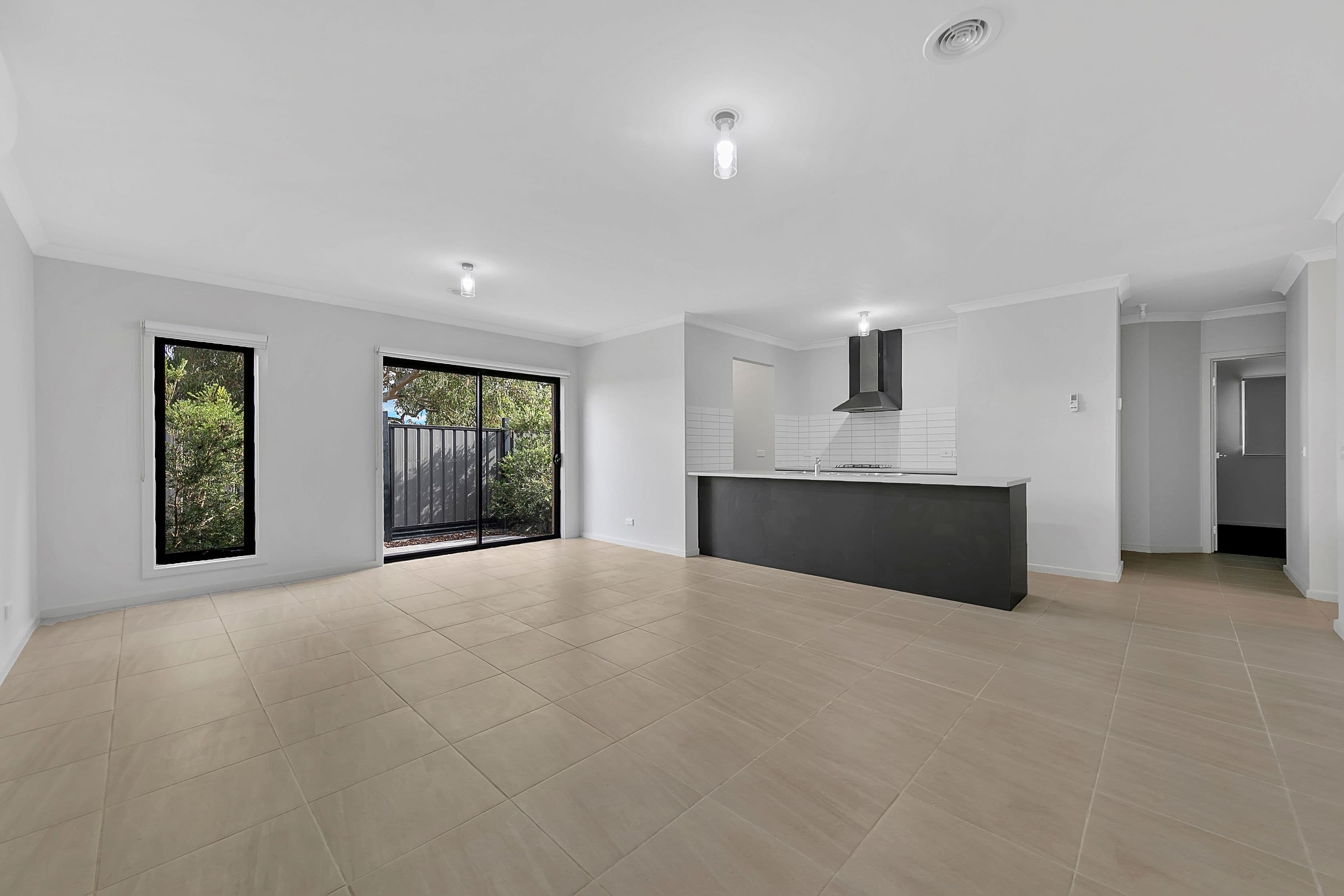 105 Lockhart Street, Mernda VIC 3754, Mernda - Thumbnail 3