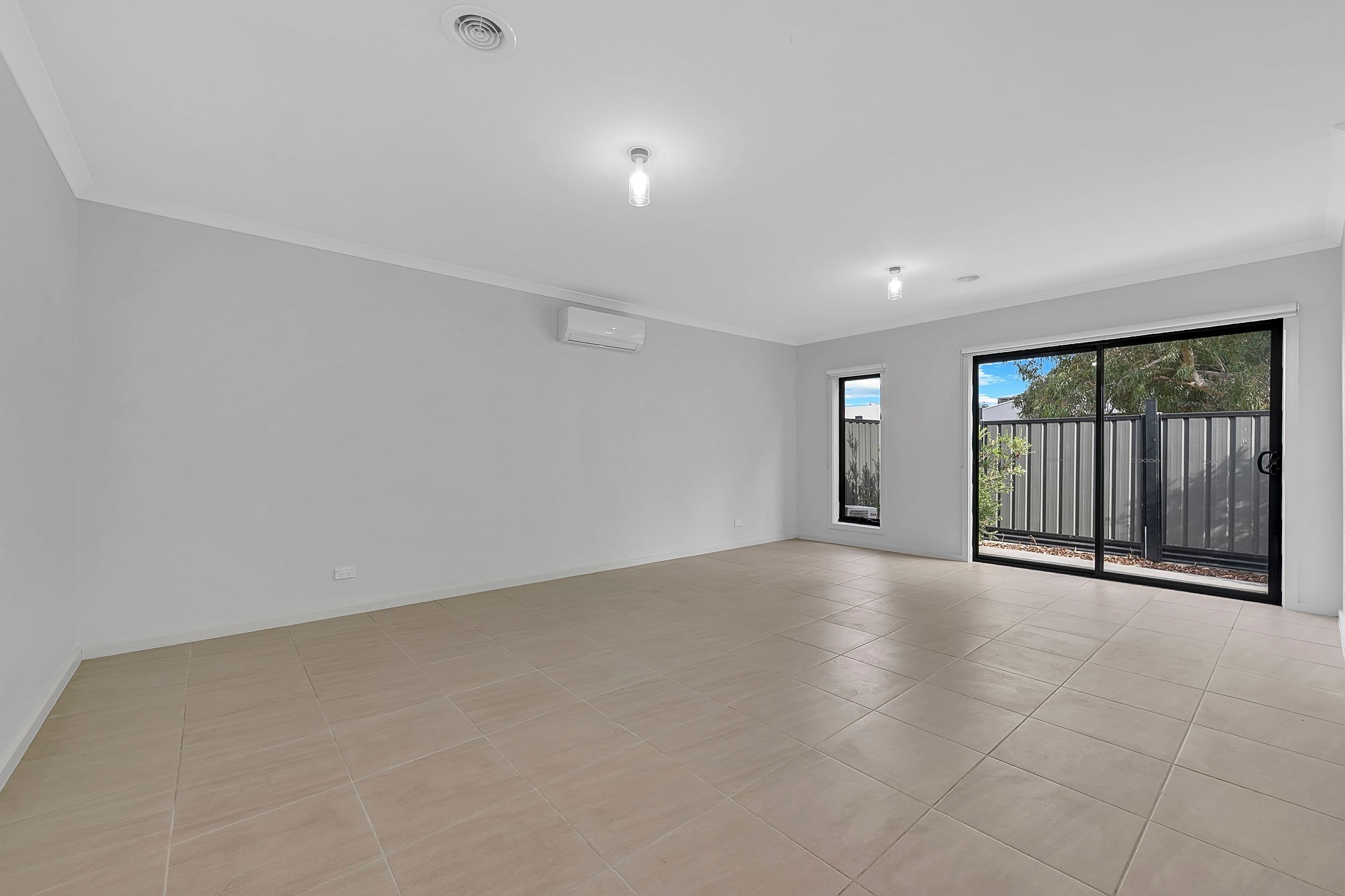 105 Lockhart Street, Mernda VIC 3754, Mernda - Thumbnail 8