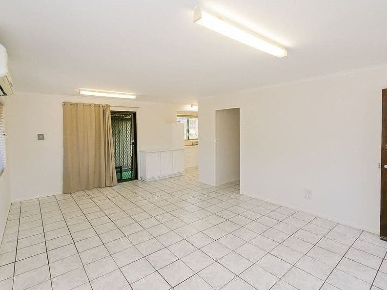 29 Southerden Street, Torquay QLD 4655, Torquay - Thumbnail 5