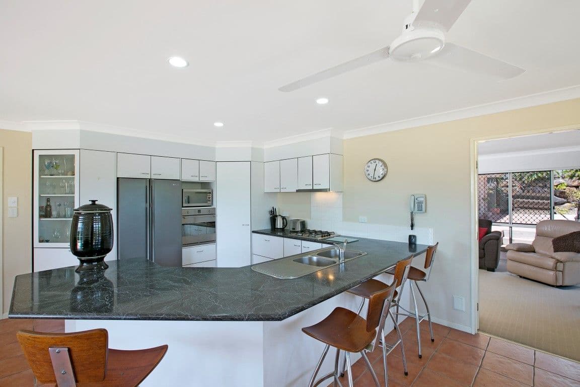 1 Orchna Street, BURLEIGH HEADS QLD 4220, Burleigh Heads - Thumbnail 2