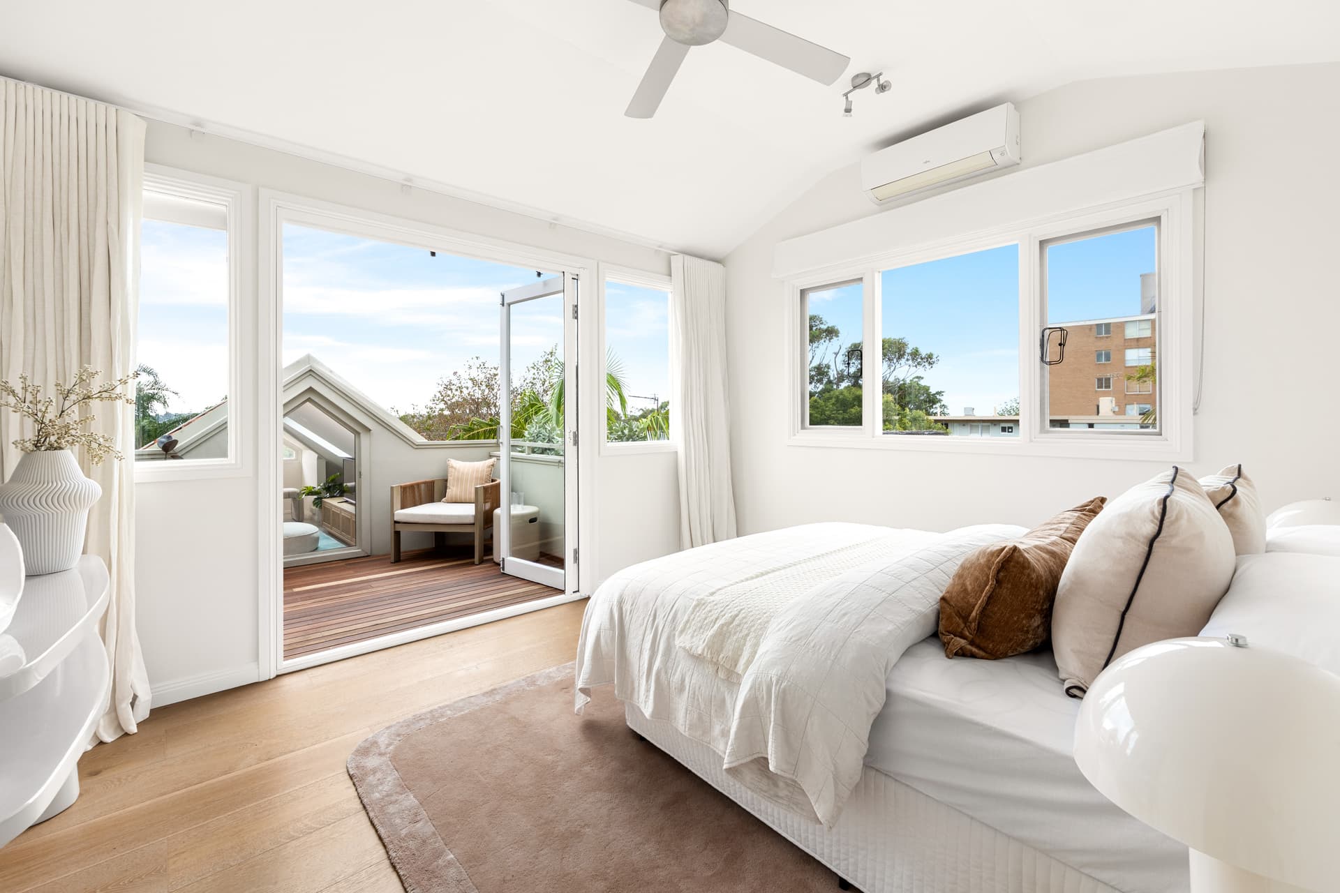 1 Miller Street, Bondi, Bondi - Thumbnail 4