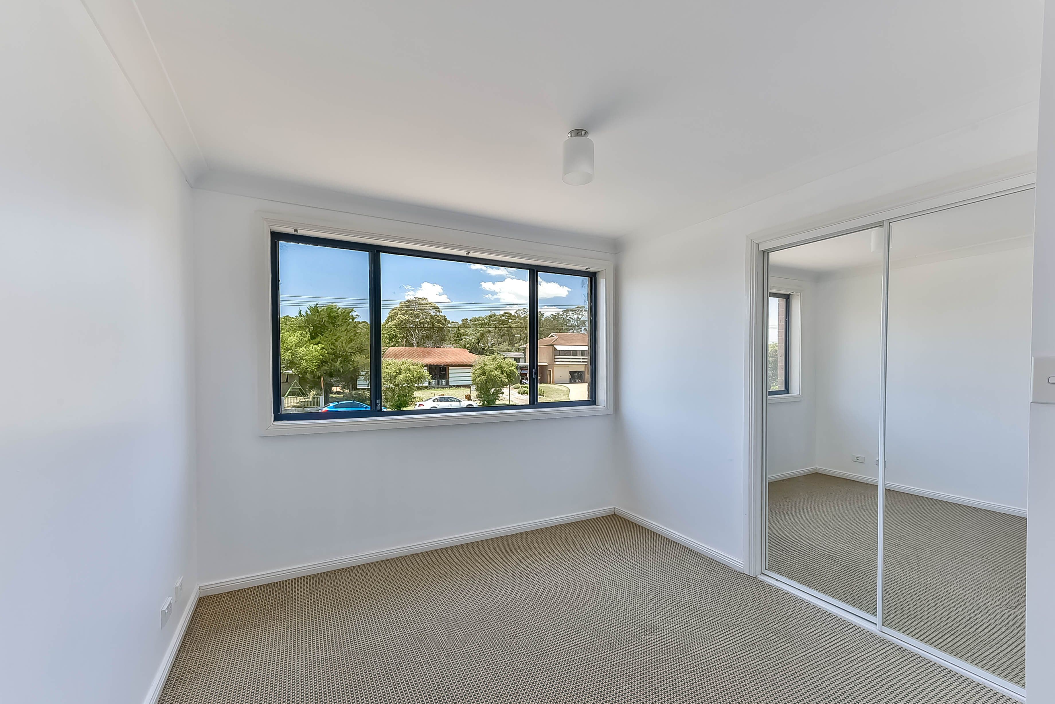 137 Cumberland Road, Ingleburn NSW 2565, Ingleburn - Thumbnail 4