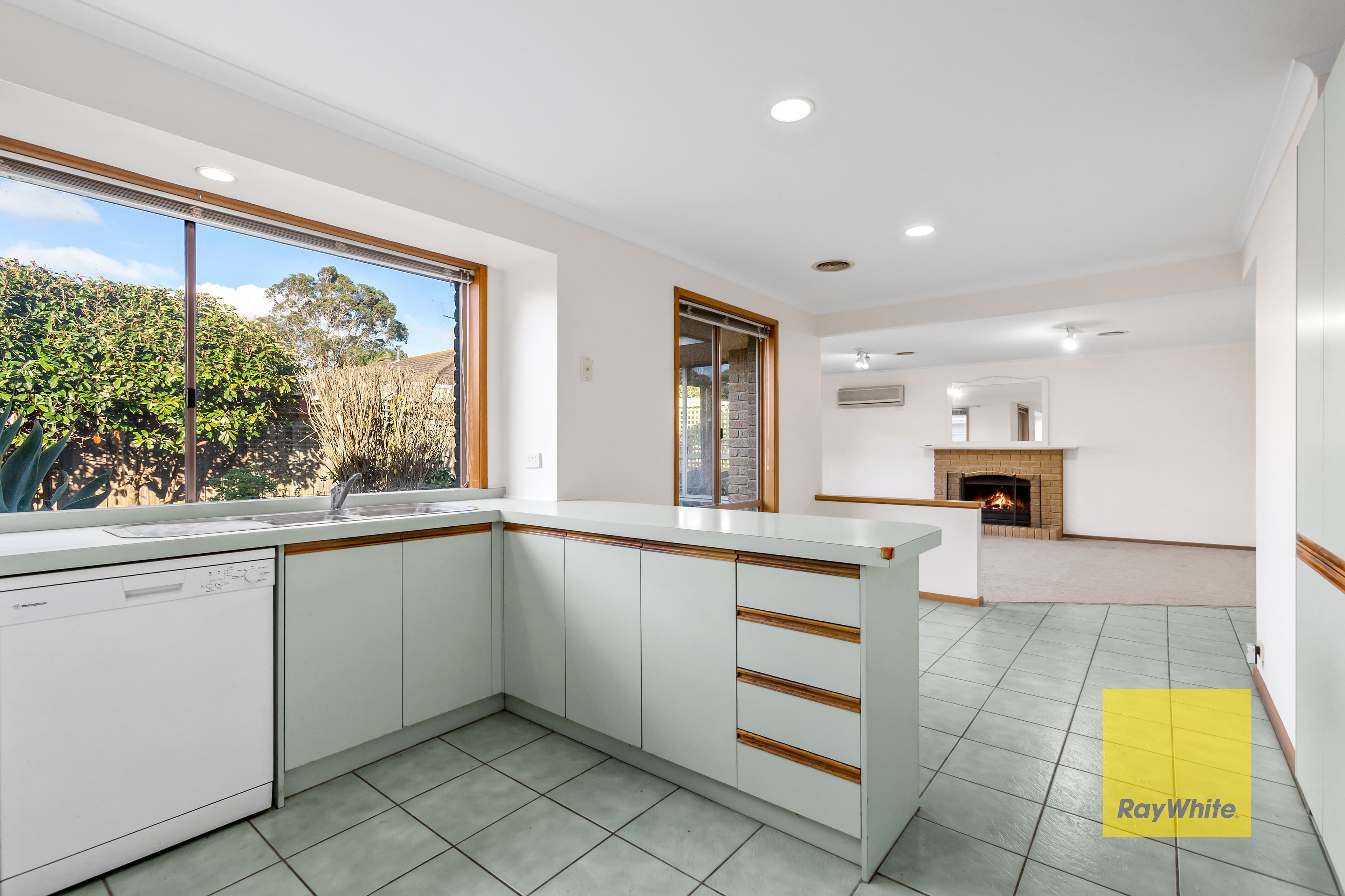 13 Corang Avenue, Grovedale VIC 3216, Grovedale - Thumbnail 5
