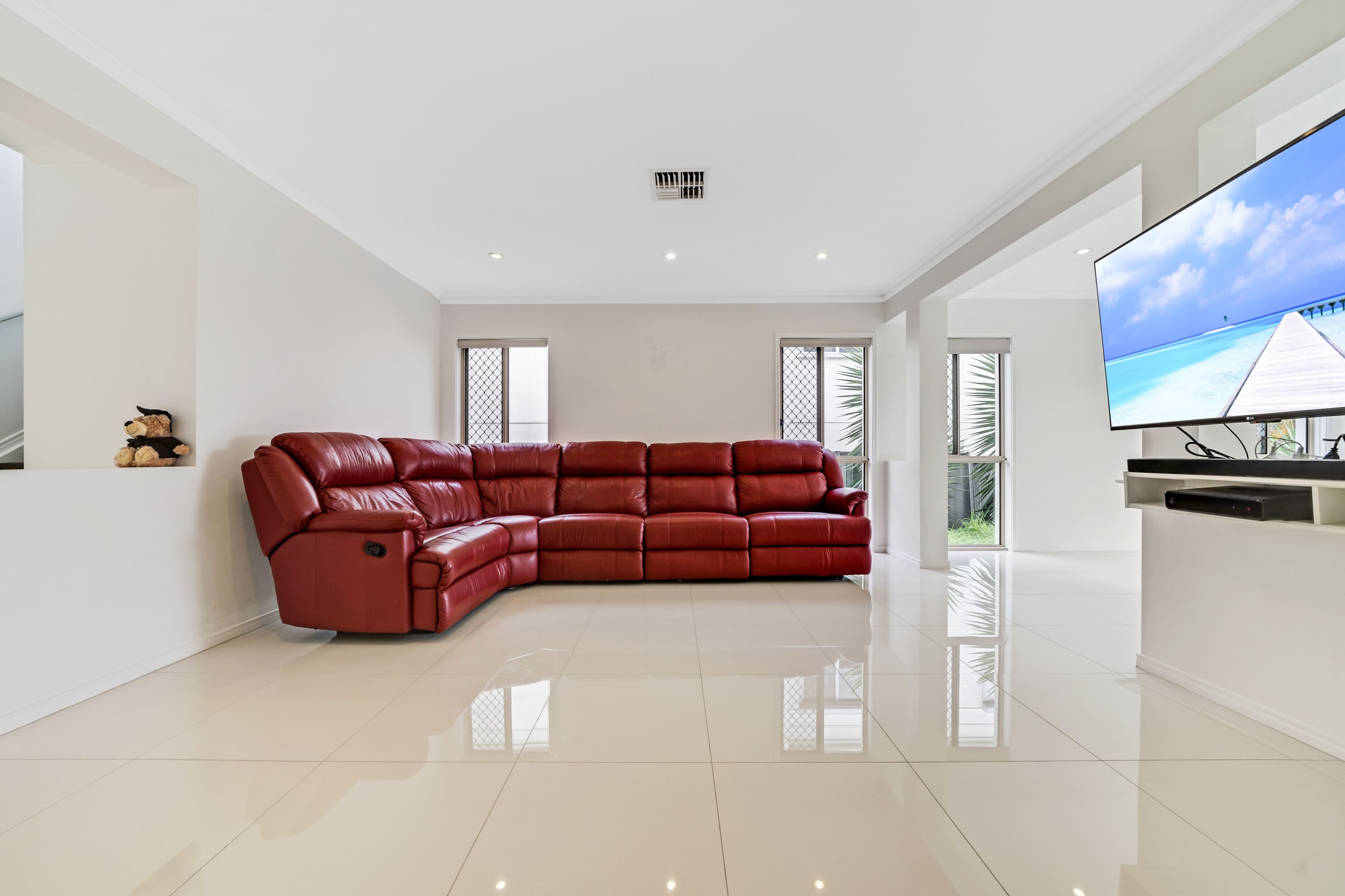 7 Bowers Street, Eight Mile Plains QLD 4113, Eight Mile Plains - Thumbnail 3