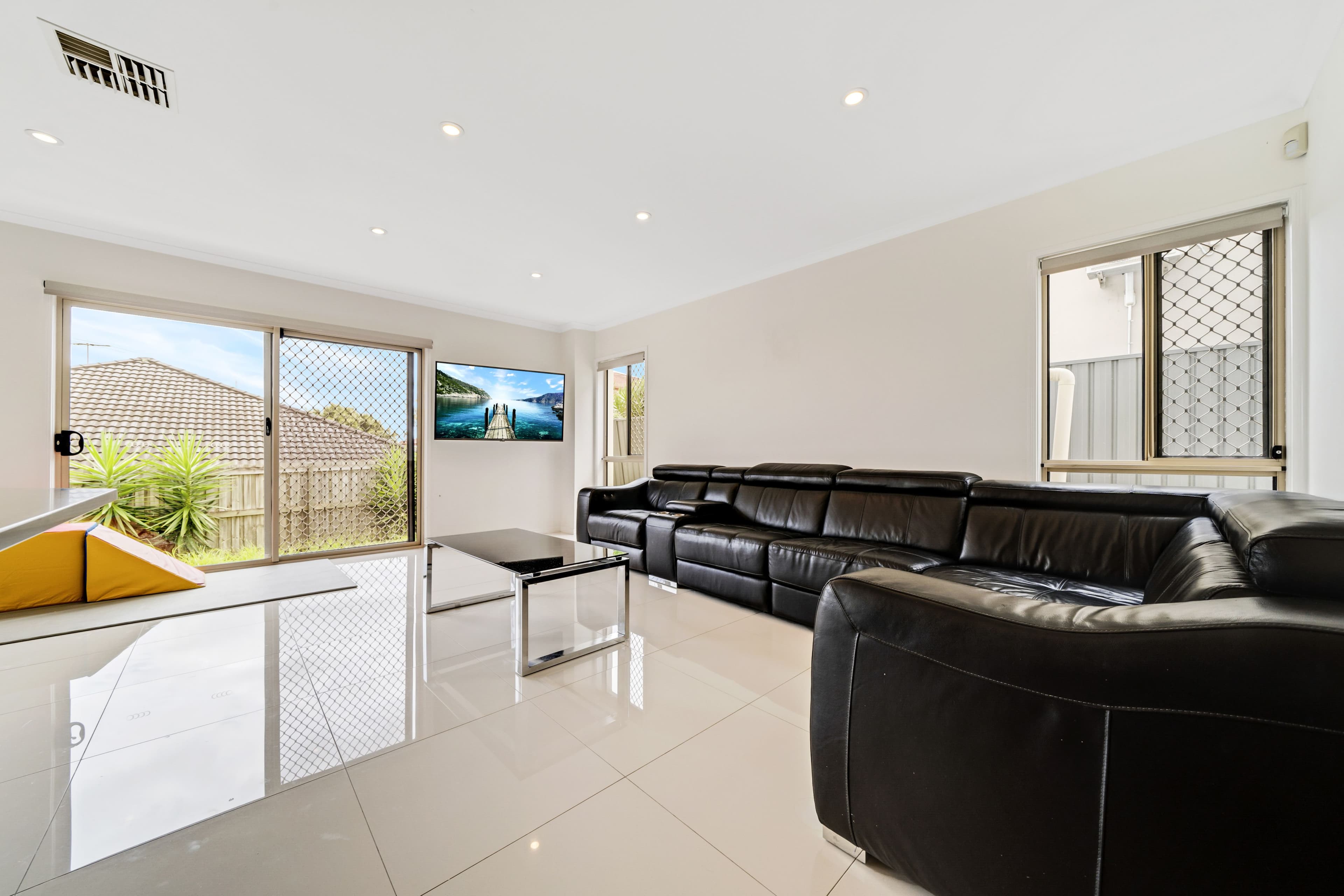 7 Bowers Street, Eight Mile Plains QLD 4113, Eight Mile Plains - Thumbnail 4