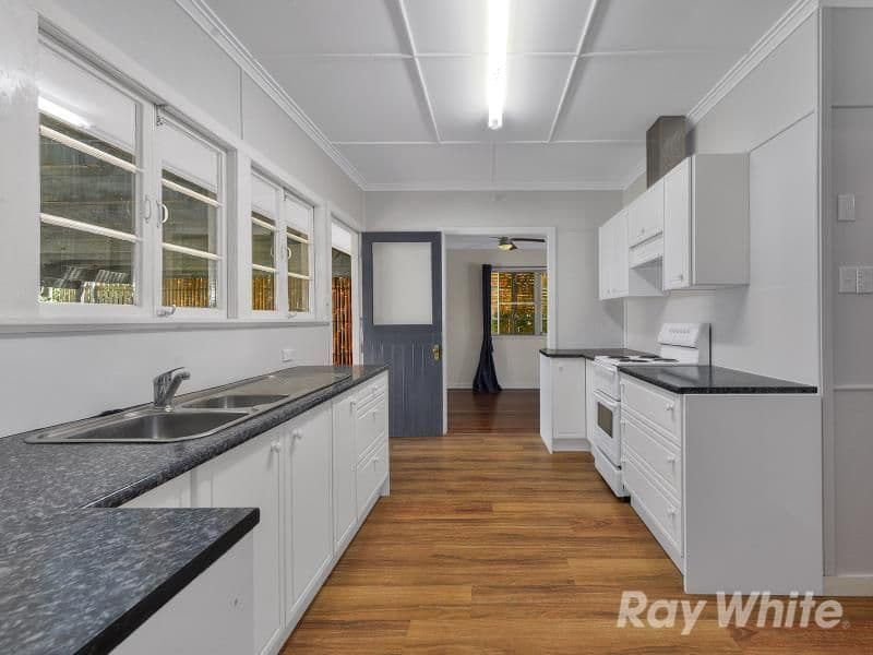 32 Sheehy Street, Stafford QLD 4053, Stafford - Thumbnail 4