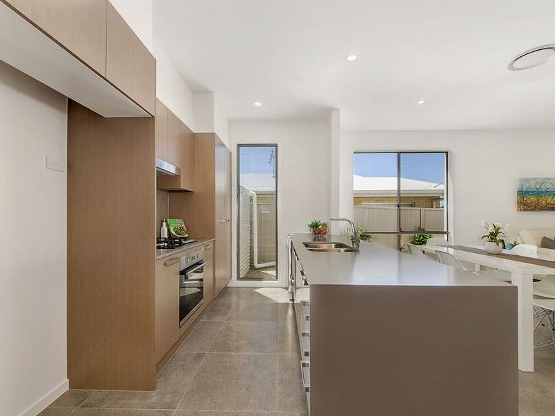 7 Bambarra Street, Southport QLD 4215, Southport - Thumbnail 7